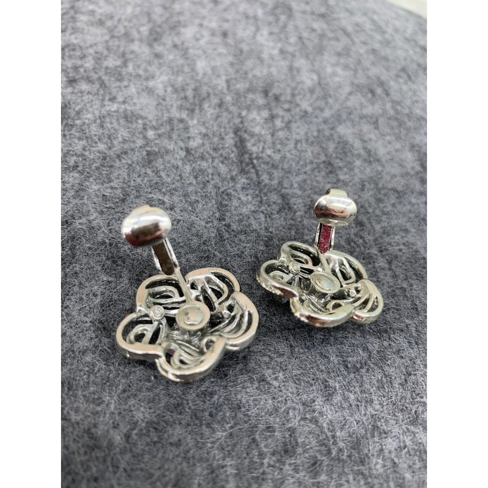 Coro Silver Tone Clip On Earrings - Picture 3 of 4